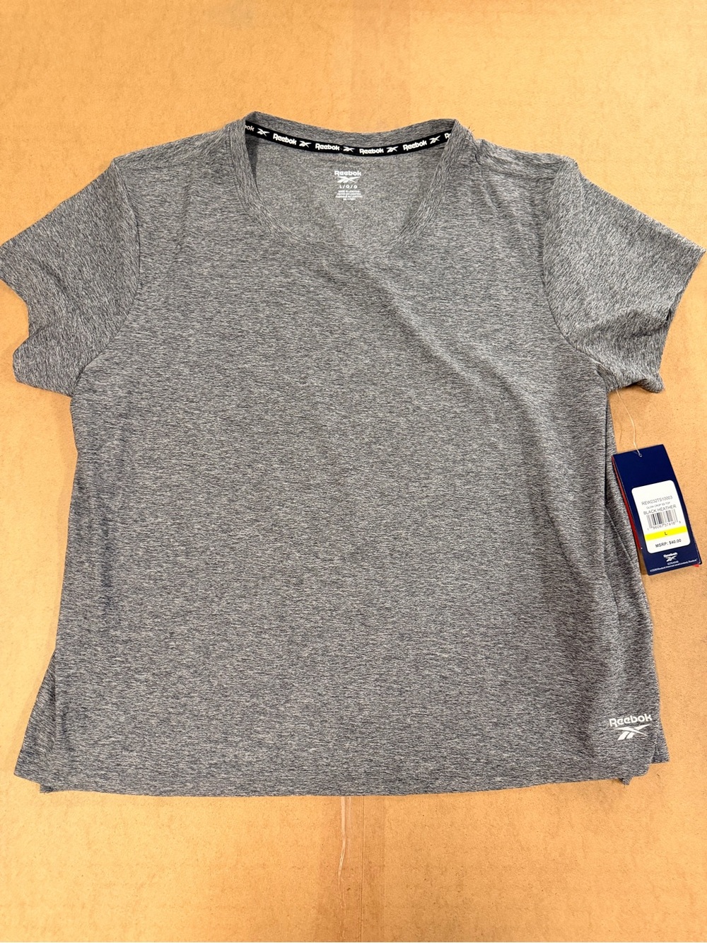 Reebok Women’s Grey Heather Performance Tee size Large NWT